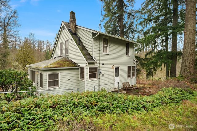 23203 Upper Dorre Don Way SE, Maple Valley, WA 98038