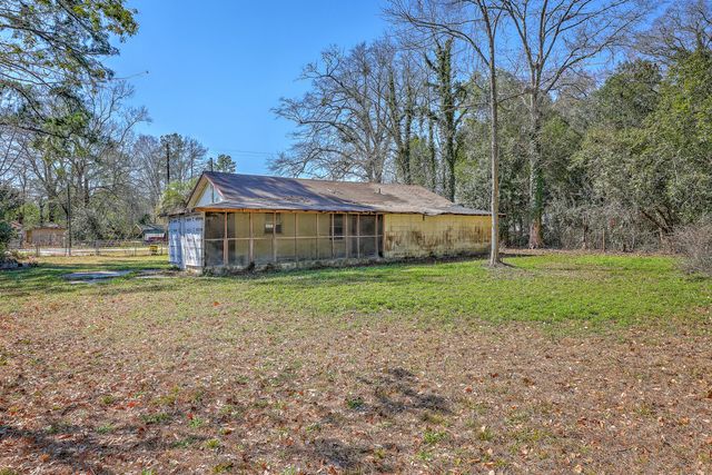 700 Peake Street, Holly Hill, SC 29059