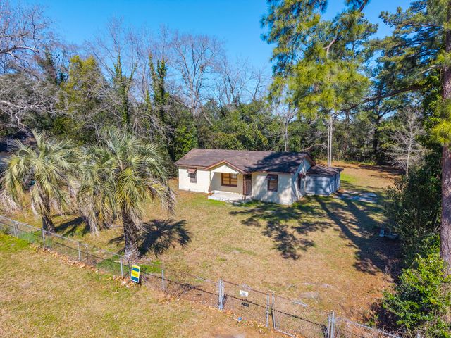 700 Peake Street, Holly Hill, SC 29059