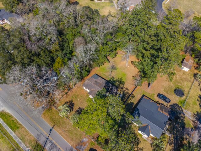 700 Peake Street, Holly Hill, SC 29059