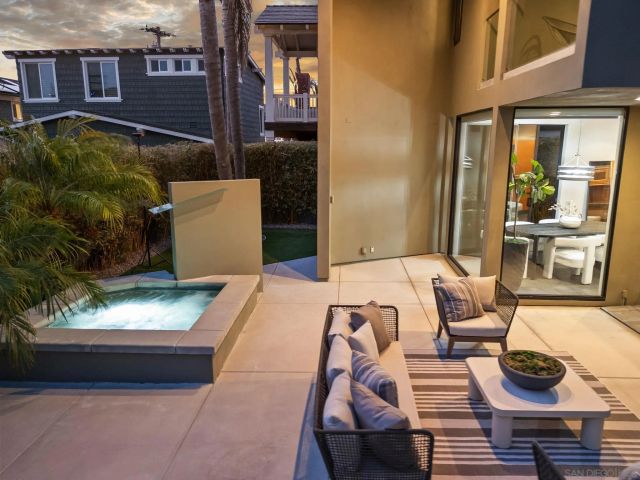 2402 Camino Del Mar, Del Mar, CA 92014
