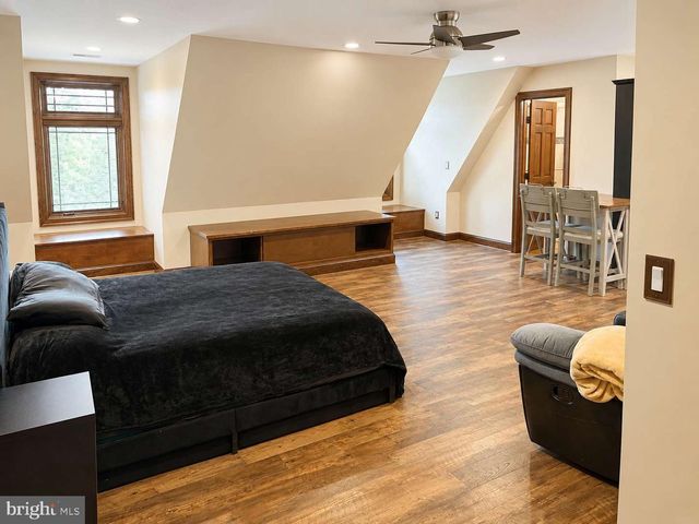 24715 HALF PONE POINT RD, Hollywood, MD 20636