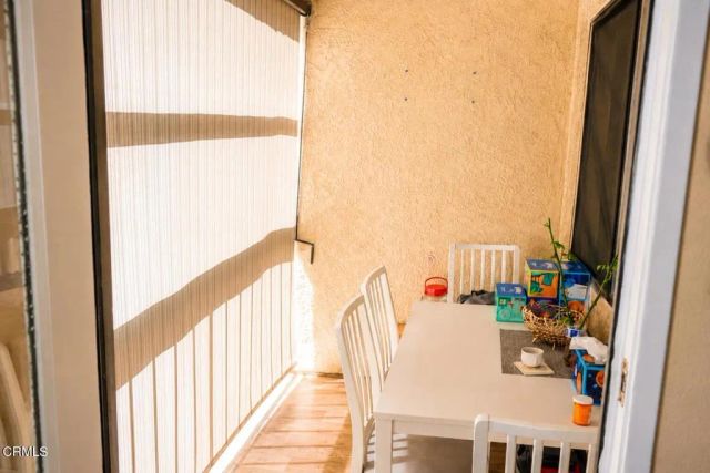 330 Burchett Street 206, Glendale, CA 91203