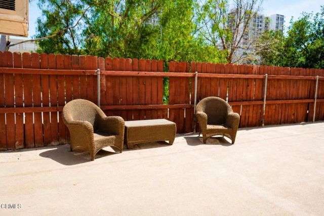 330 Burchett Street 206, Glendale, CA 91203