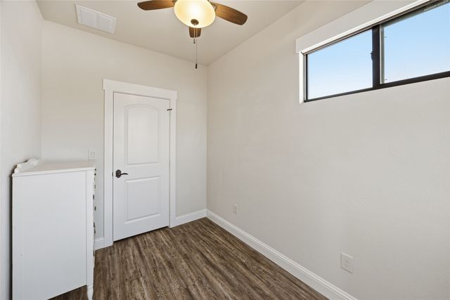 3105 Pastor Street, Dallas, TX 75212