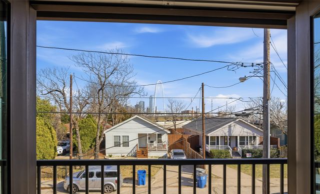 3105 Pastor Street, Dallas, TX 75212