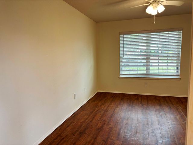 446 Capehill Drive, Houston, TX 77598