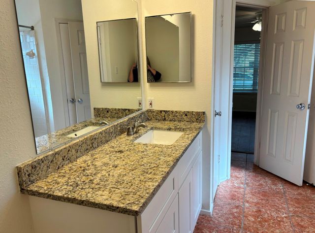 446 Capehill Drive, Houston, TX 77598