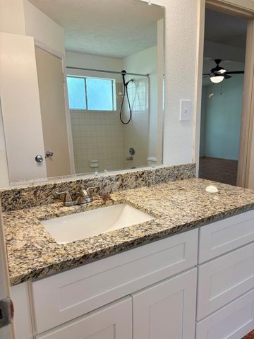 446 Capehill Drive, Houston, TX 77598