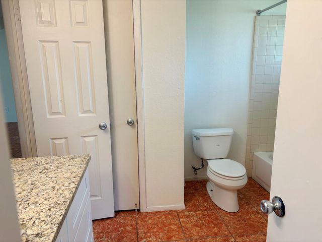 446 Capehill Drive, Houston, TX 77598