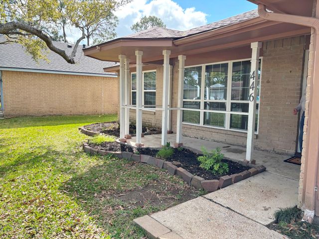 446 Capehill Drive, Houston, TX 77598
