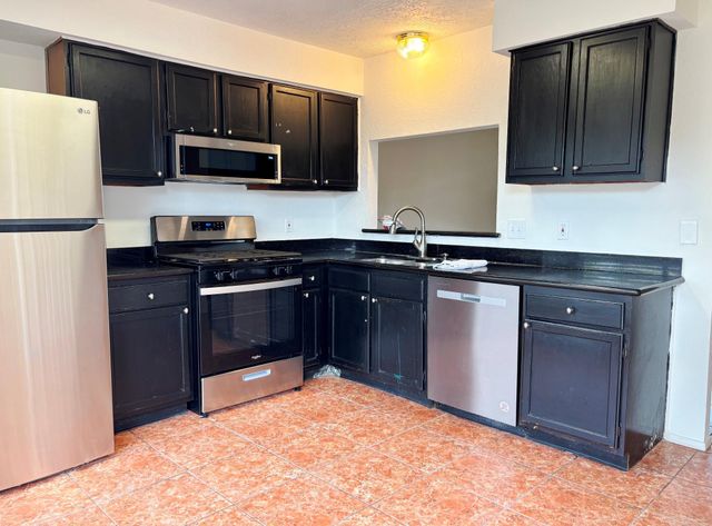 446 Capehill Drive, Houston, TX 77598