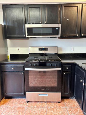 446 Capehill Drive, Houston, TX 77598