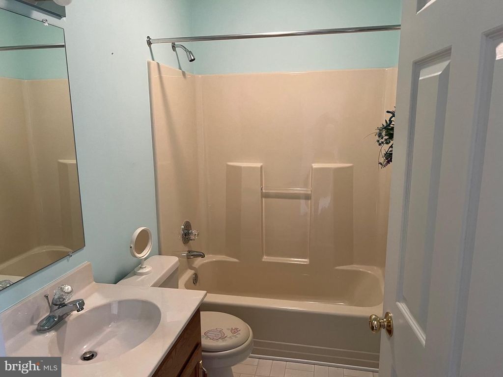 3225-E GARFIELD AVE, Reading, PA 19605