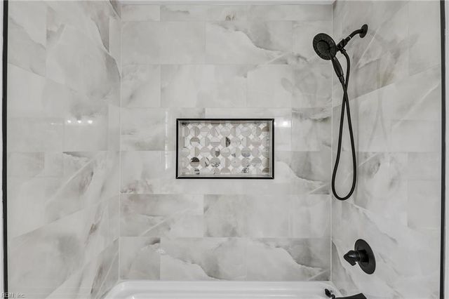 1448 Round Hill DR, Virginia Beach, VA 23456