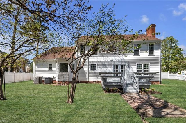 1448 Round Hill DR, Virginia Beach, VA 23456