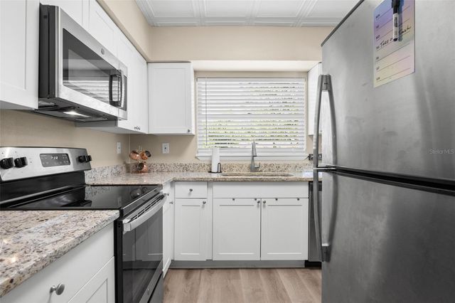 611 PINEWOOD DRIVE, Dunedin, FL 34698