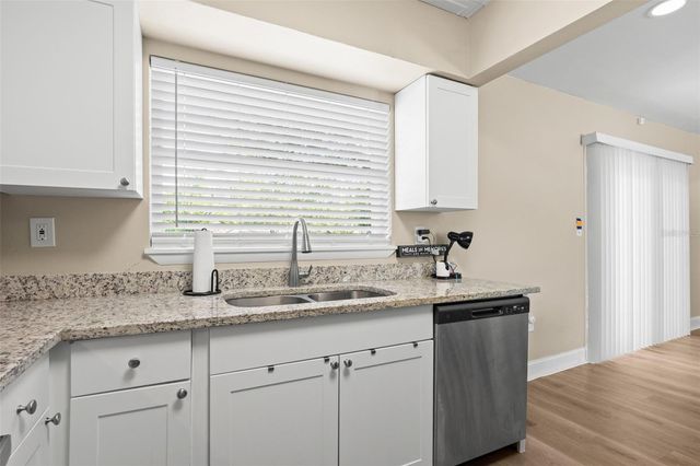611 PINEWOOD DRIVE, Dunedin, FL 34698