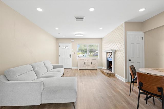 611 PINEWOOD DRIVE, Dunedin, FL 34698