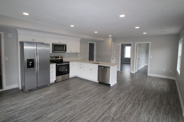 316 Commercial St 2A, Whitman, MA 02382