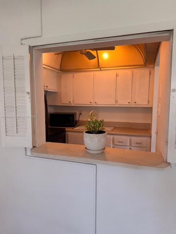 104 E Easthampton E 104, West Palm Beach, FL 33417