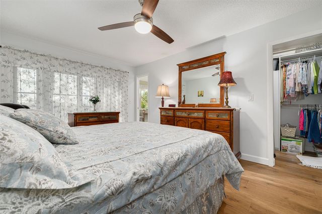 8198 TERRACE GARDEN DRIVE N 202, St Petersburg, FL 33709