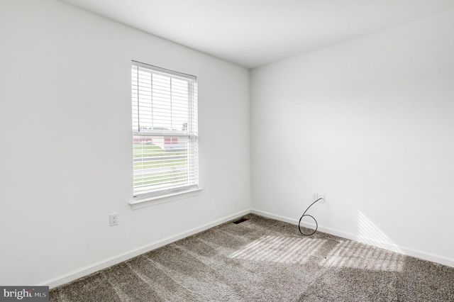 6 SOUTHSIDE DR, Willow Street, PA 17584