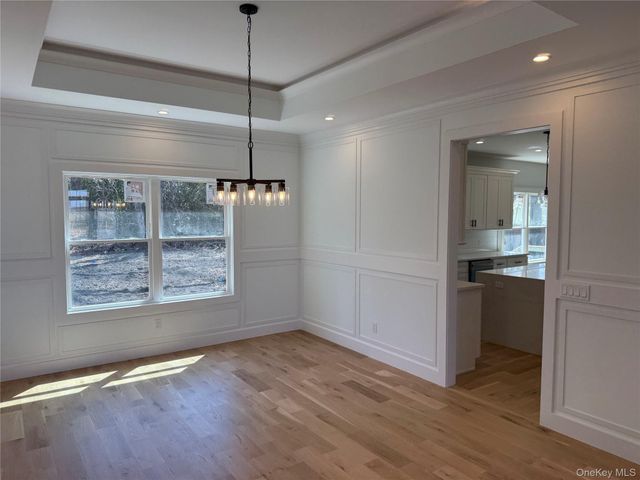 1 lotto Court, Lake Grove, NY 11755