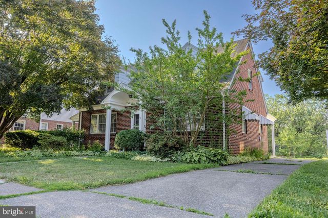 3111 PENBROOK AVE, Harrisburg, PA 17109