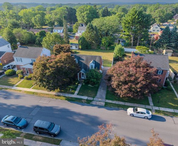 3111 PENBROOK AVE, Harrisburg, PA 17109