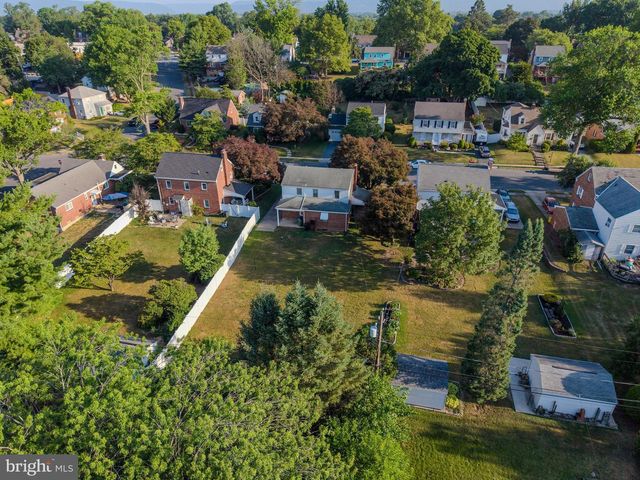 3111 PENBROOK AVE, Harrisburg, PA 17109