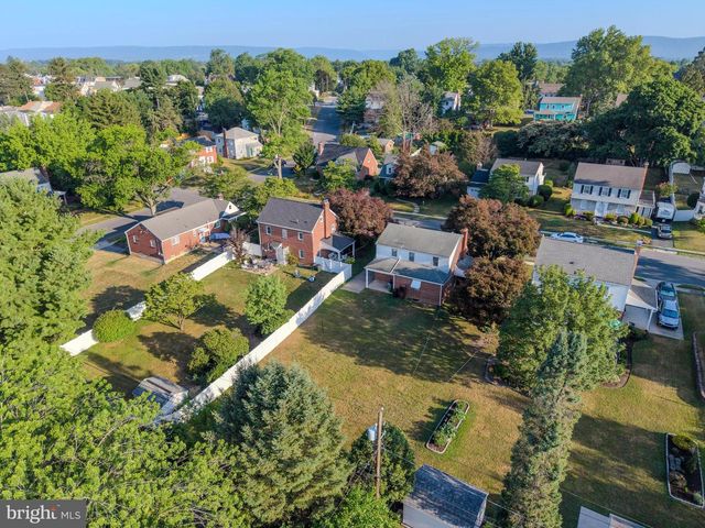 3111 PENBROOK AVE, Harrisburg, PA 17109