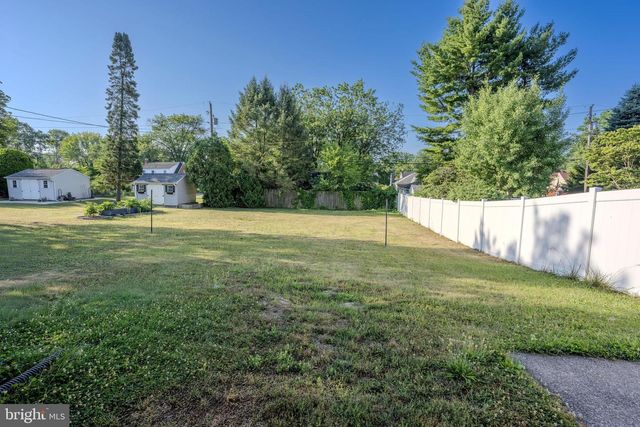 3111 PENBROOK AVE, Harrisburg, PA 17109