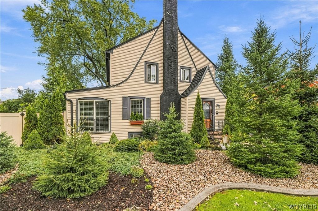 95 Morrow Avenue, Lockport City, NY 14094