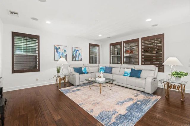 6839 Helenite Place, Carlsbad, CA 92009