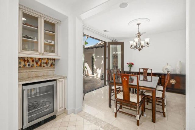 6839 Helenite Place, Carlsbad, CA 92009