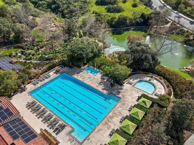 6839 Helenite Place, Carlsbad, CA 92009