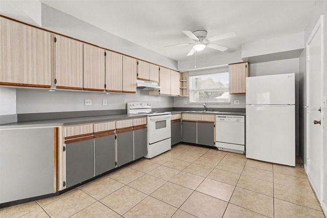 10157 BLUFF COURT, Orlando, FL 32821