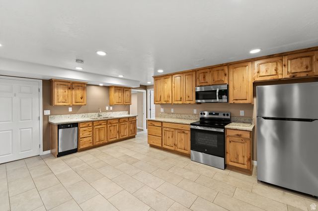 212 S 1100 W, Lehi, UT 84043