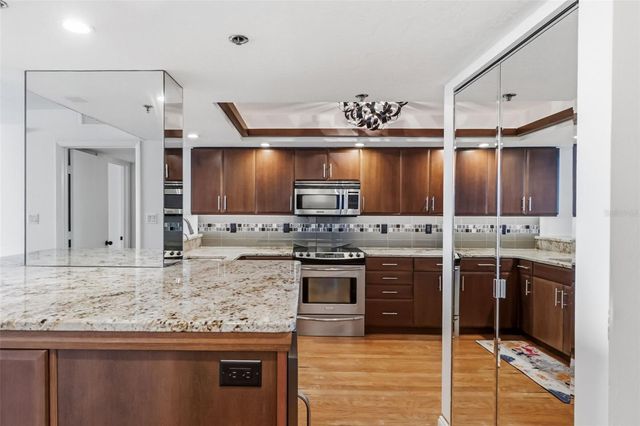 988 BLVD OF THE ARTS 1116, Sarasota, FL 34236