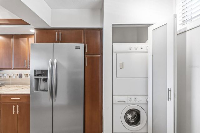 988 BLVD OF THE ARTS 1116, Sarasota, FL 34236