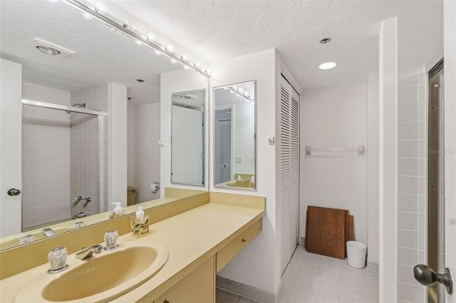 988 BLVD OF THE ARTS 1116, Sarasota, FL 34236