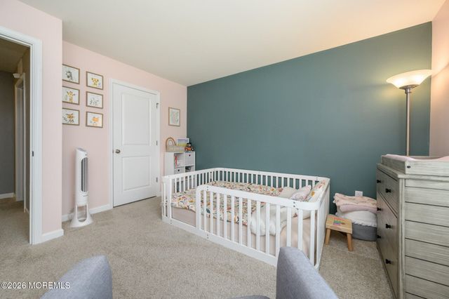 15 Half Hitch Road, Barnegat, NJ 08005