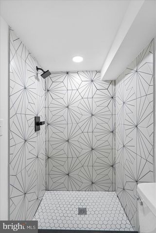 2440 E BIDDLE ST, Baltimore, MD 21213