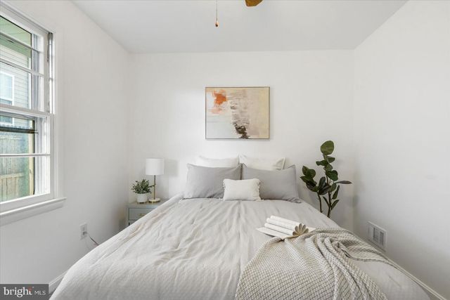 2440 E BIDDLE ST, Baltimore, MD 21213