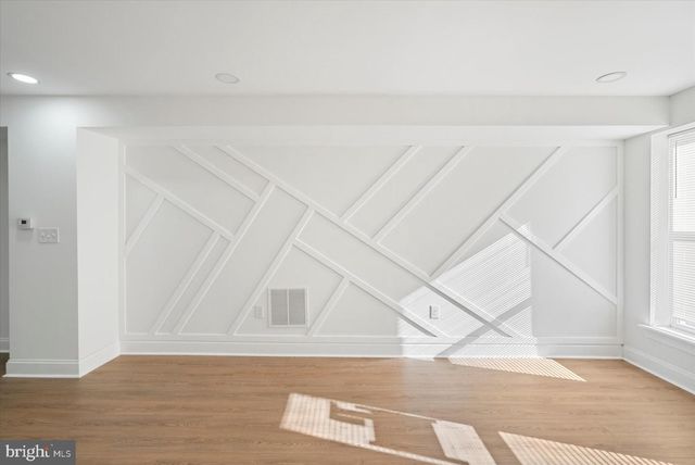 2440 E BIDDLE ST, Baltimore, MD 21213