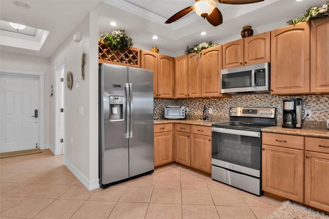 3233 PURPLE MARTIN DRIVE 122, Punta Gorda, FL 33950