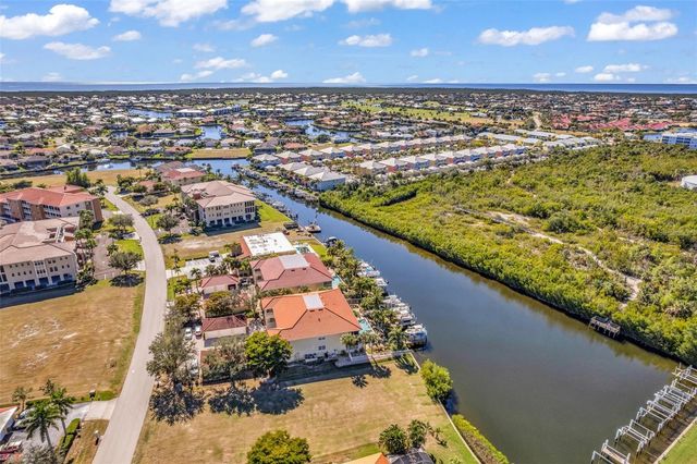 3233 PURPLE MARTIN DRIVE 122, Punta Gorda, FL 33950