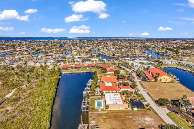 3233 PURPLE MARTIN DRIVE 122, Punta Gorda, FL 33950