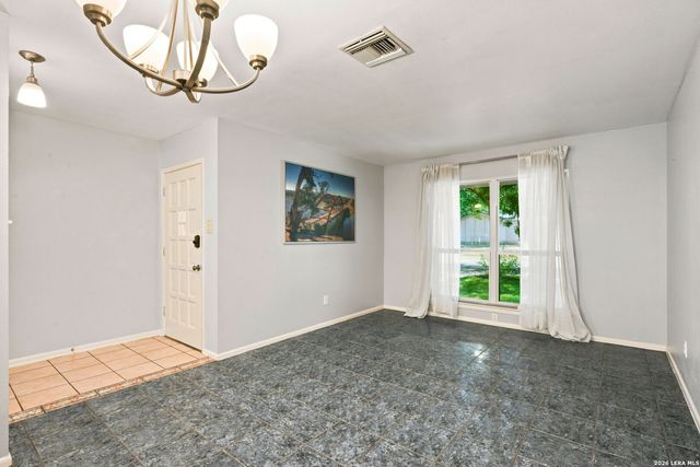 6702 FOREST DELL ST, San Antonio, TX 78240
